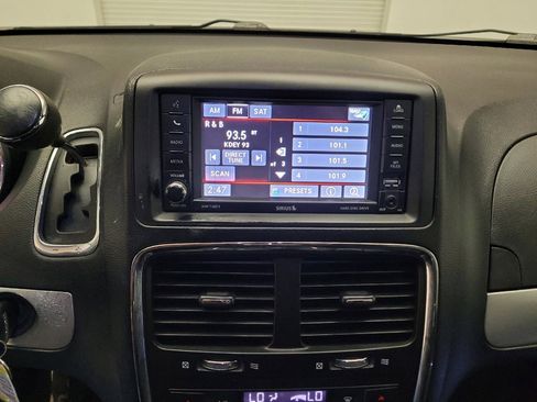 Used 2017 Dodge Grand Caravan GT FWD image 25