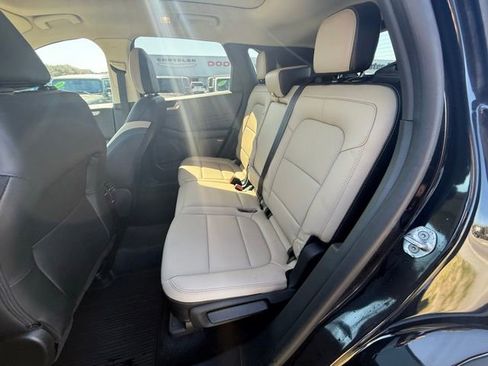 Used 2021 Ford Escape SEL w/ Technology Package image 9