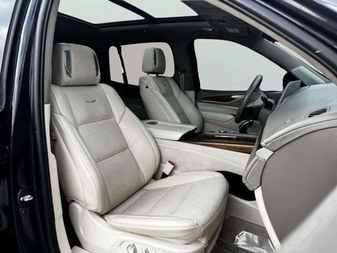 Used 2021 Cadillac Escalade Premium Luxury Platinum AWD/4WD image 67