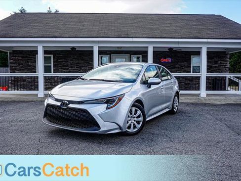 Used 2020 Toyota Corolla LE image 2