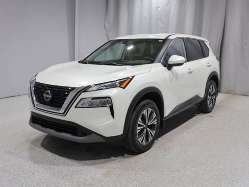 Used 2023 Nissan Rogue SV AWD/4WD image 6