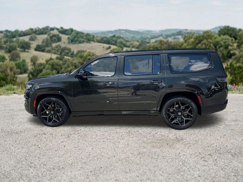 Used 2023 Jeep Grand Wagoneer Series II w/ Premium Group II AWD/4WD image 5