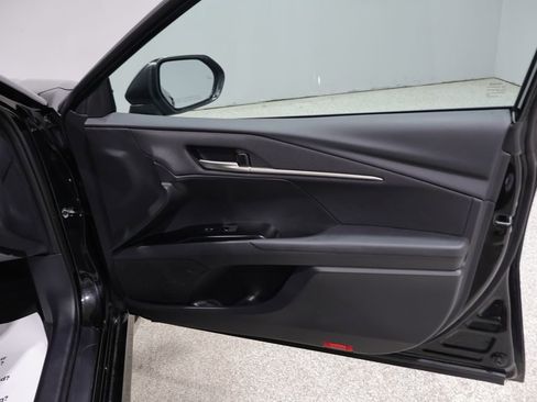 Used 2025 Toyota Camry LE w/ Convenience Package FWD image 24