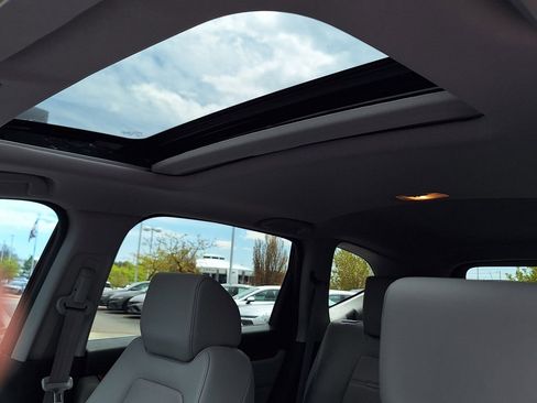 Used 2018 Honda CR-V Touring image 26