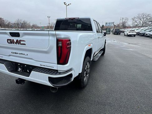 New 2026 GMC Sierra 2500 Denali w/ Technology Package AWD/4WD image 7