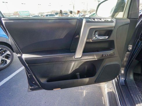 Used 2018 Toyota 4Runner Limited AWD/4WD image 14
