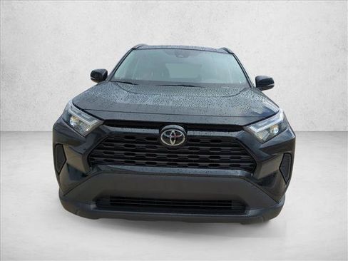 Used 2024 Toyota RAV4 XLE FWD image 2
