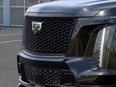 New 2026 Cadillac Escalade V w/ LPO, ONYX Package AWD/4WD image 13