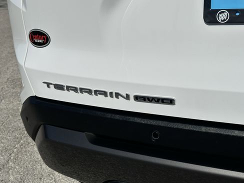 Used 2025 GMC Terrain Elevation image 35