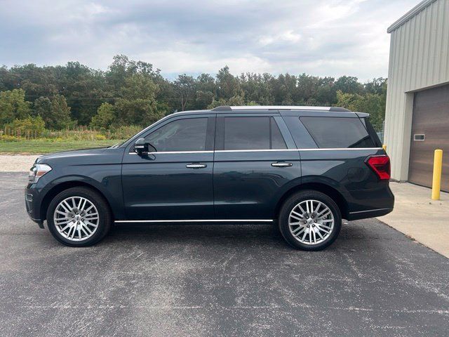 Used 2023 Ford Expedition Limited AWD/4WD image 6