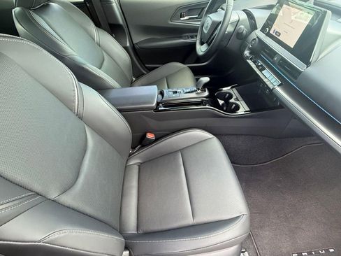 Used 2026 Toyota Prius image 34
