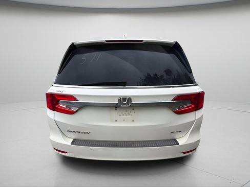 Used 2018 Honda Odyssey Elite image 13