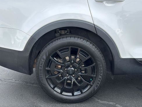 Used 2021 Kia Telluride EX w/ EX Premium Package image 6