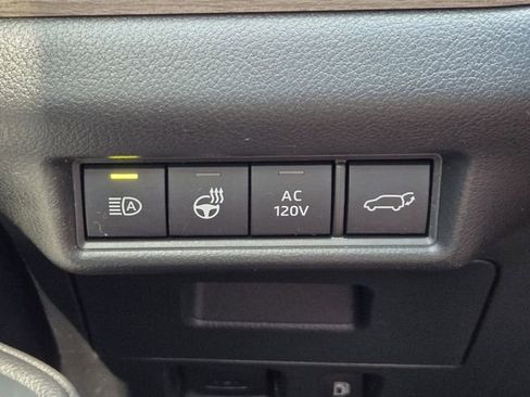 Used 2025 Toyota Grand Highlander AWD Hybrid image 29
