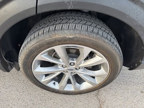 Used 2021 Ford Explorer Platinum w/ Equipment Group 601A image 5