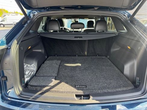 Used 2021 Volkswagen Atlas Cross Sport SE w/ Panoramic Sunroof Package AWD/4WD image 18