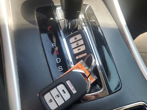 Used 2014 Honda Accord EX image 26