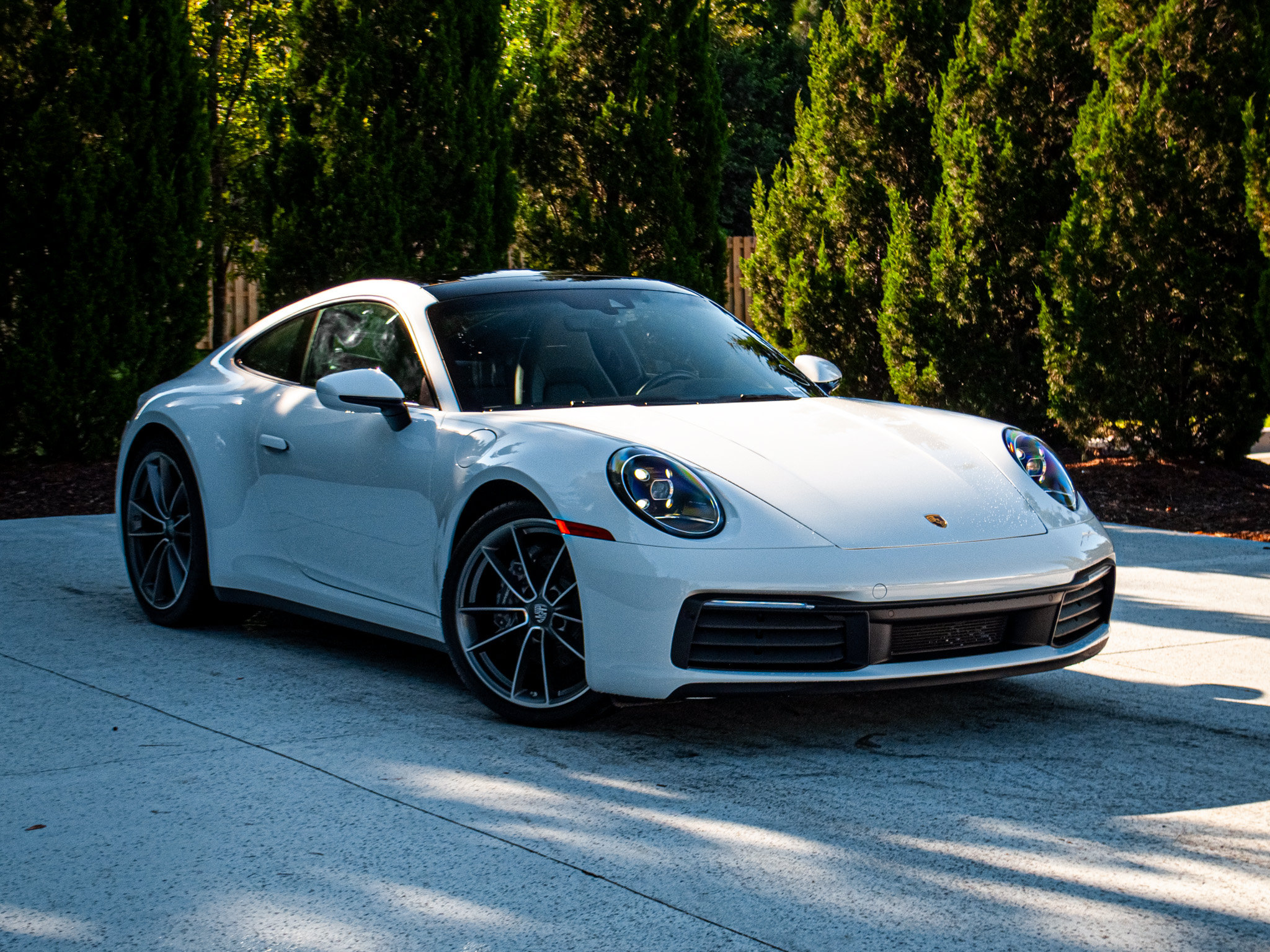 Used 2020 Porsche 911 Carrera RWD image 2