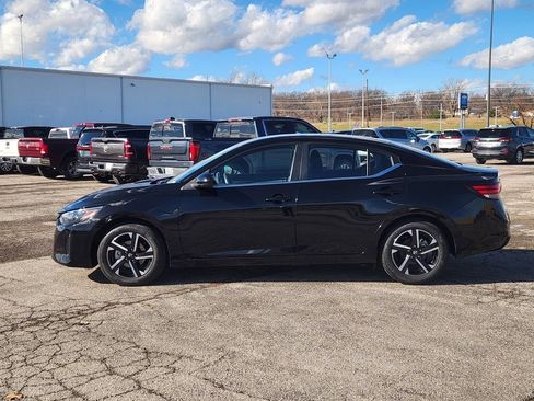 Used 2024 Nissan Sentra SV image 4