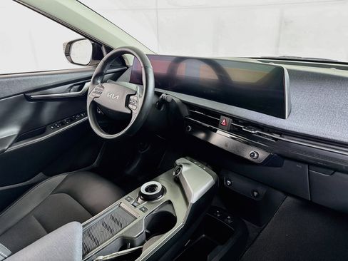 Used 2024 Kia EV6 Light AWD/4WD image 28