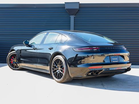 Certified 2019 Porsche Panamera GTS image 3