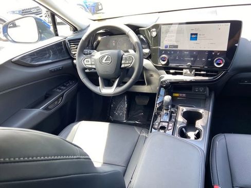 Certified 2025 Lexus NX 350 AWD w/ Accessory Package (2T) image 15