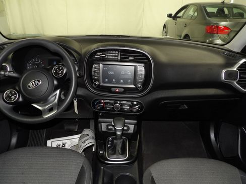 Used 2021 Kia Soul S FWD image 10