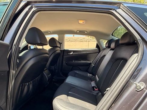 Used 2018 Kia Optima S FWD image 10