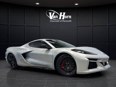 Used 2024 Chevrolet Corvette Z06 w/ Stealth Interior Trim Package RWD image 1