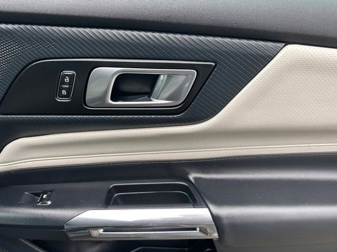 Used 2024 Ford Mustang Premium image 21