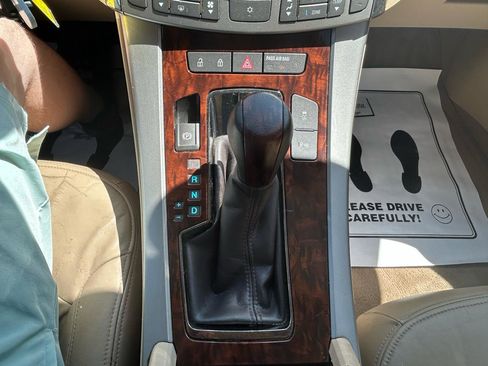 Used 2011 Buick LaCrosse CXL FWD image 23