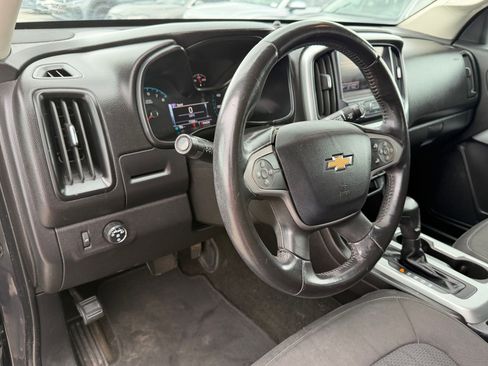 Used 2016 Chevrolet Colorado LT w/ LT Convenience Package image 4
