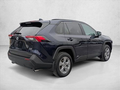 Used 2025 Toyota RAV4 XLE image 5