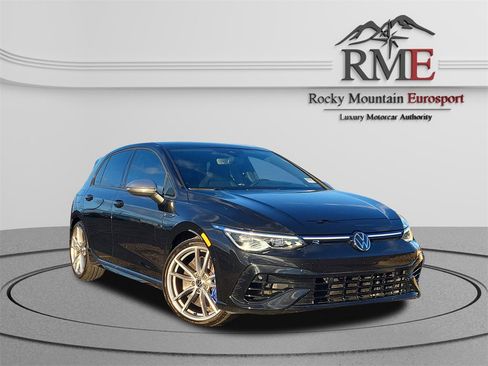 Used 2024 Volkswagen Golf R image 1