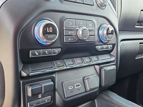 Used 2021 GMC Sierra 1500 SLT RWD image 19
