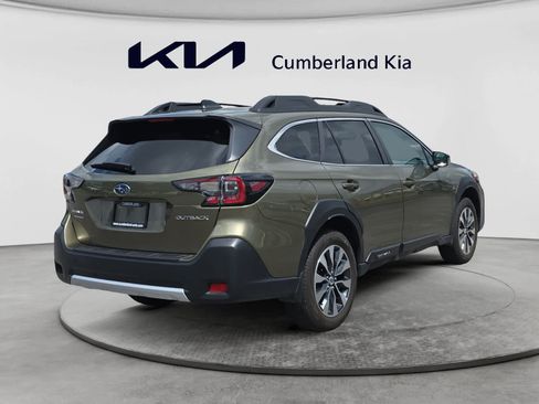 Used 2024 Subaru Outback Limited AWD/4WD image 5
