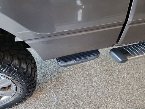 Used 2012 Ford F150 XLT w/ XLT Chrome Pkg image 28