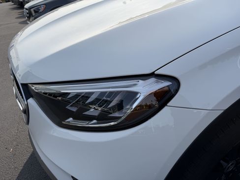 Certified 2024 Mercedes-Benz GLC 300 image 6