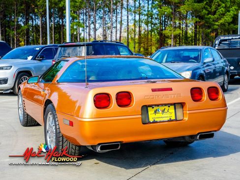 Used 1994 Chevrolet Corvette Coupe image 6