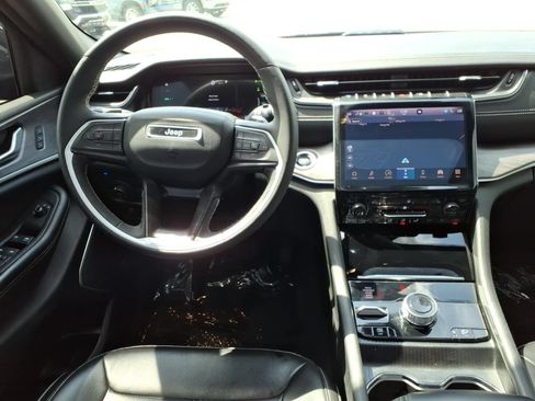 Used 2024 Jeep Grand Cherokee Limited 4xe AWD/4WD image 12