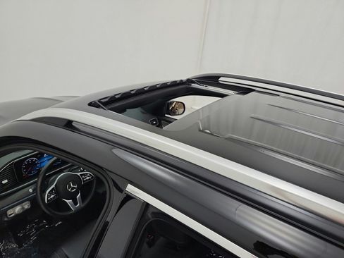 Used 2022 Mercedes-Benz GLE 350 image 11