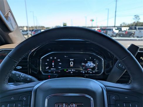 Used 2023 GMC Sierra 1500 SLT w/ X31 Off-Road Package image 31