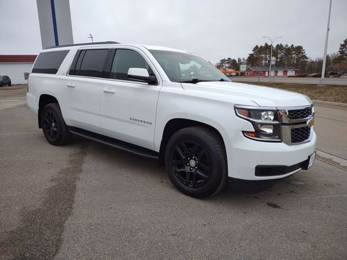 Used 2017 Chevrolet Suburban LT AWD/4WD image 7