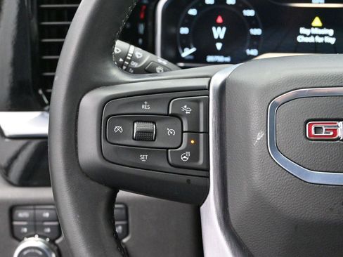 Used 2024 GMC Sierra 1500 Elevation image 17