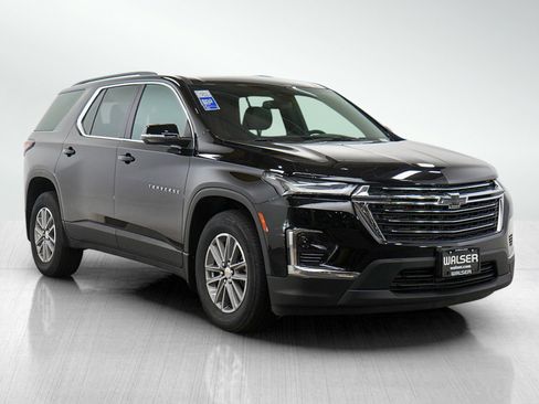 Used 2023 Chevrolet Traverse LT AWD/4WD image 7