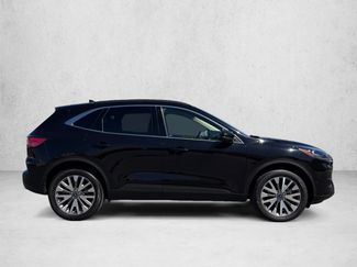 Used 2020 Ford Escape Titanium w/ Titanium Premium Package 2.0 AWD/4WD video 4