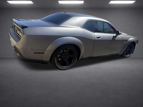 Used 2017 Dodge Challenger R/T RWD image 23