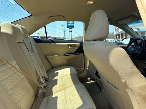 Used 2016 Toyota Camry LE image 16