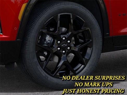 New 2026 Chevrolet Traverse RS image 9