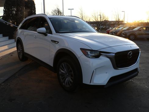 Certified 2025 MAZDA CX-90 3.3 Turbo w/ Preferred Package image 6